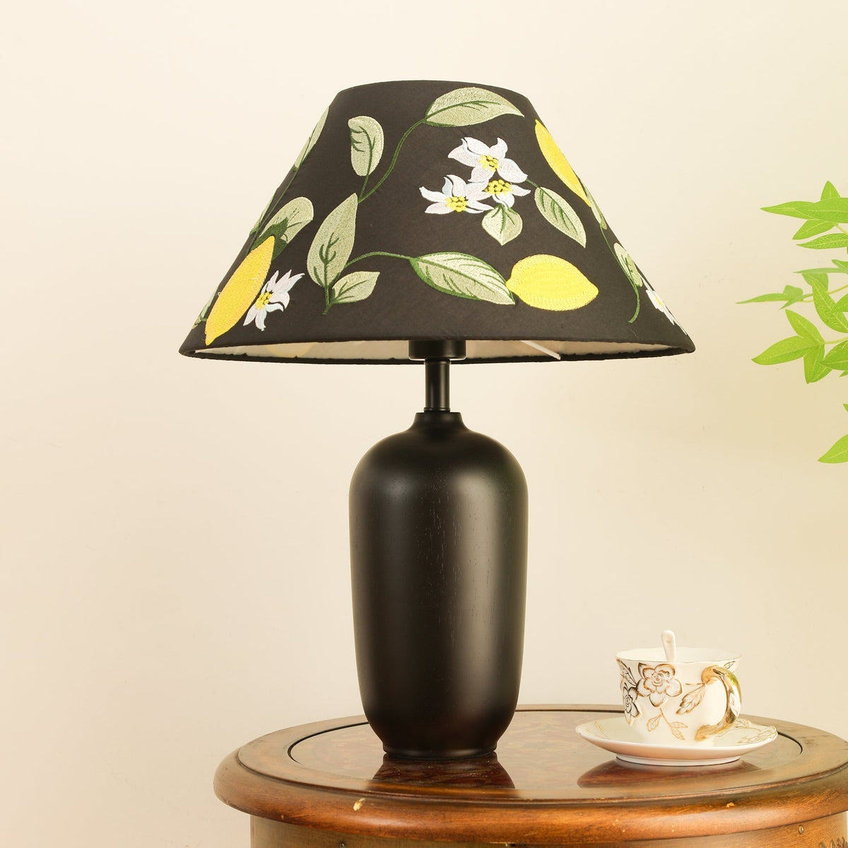Sienna Lampe de Table en Bois Et Tissu Classique