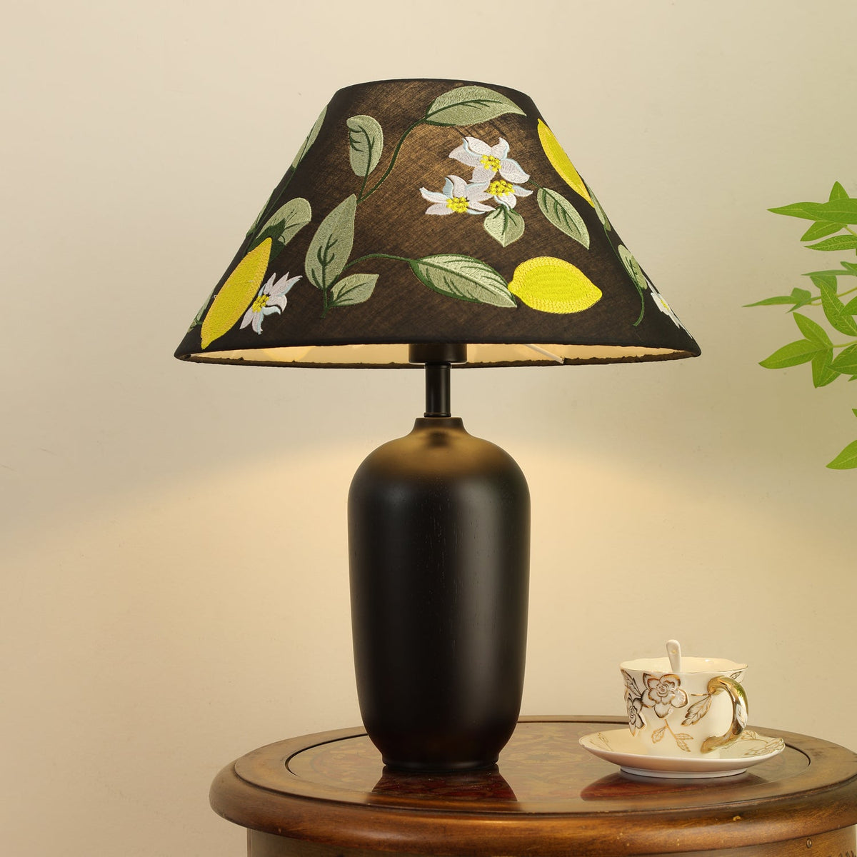 Sienna Lampe de Table en Bois Et Tissu Classique