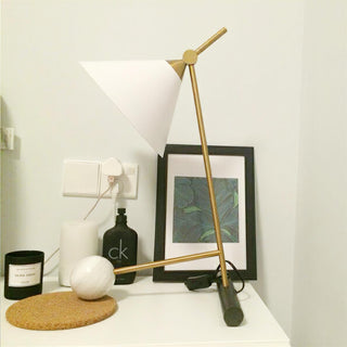 Avelo Géométrique en Marbre pour Lampe de Table