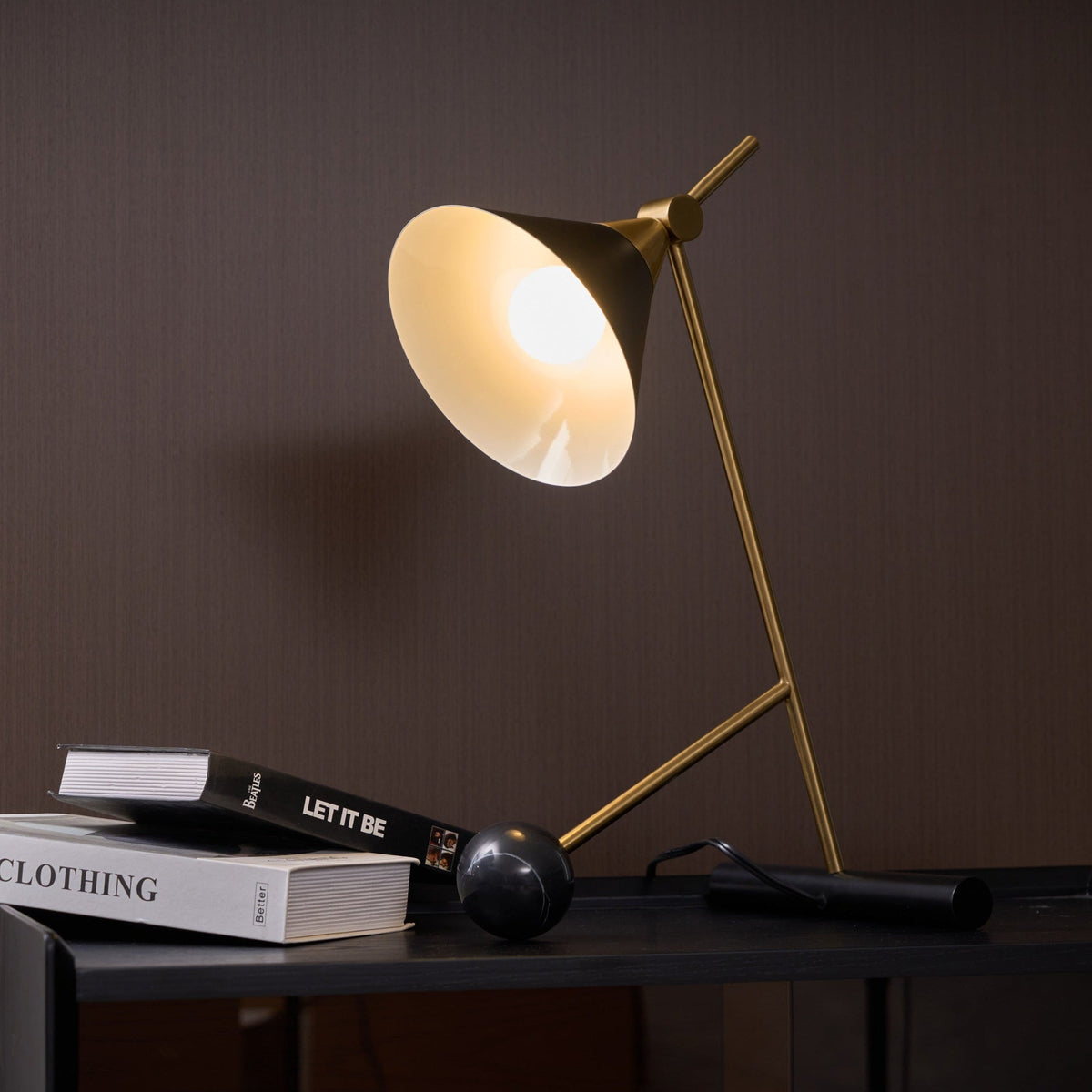 Avelo Géométrique en Marbre pour Lampe de Table