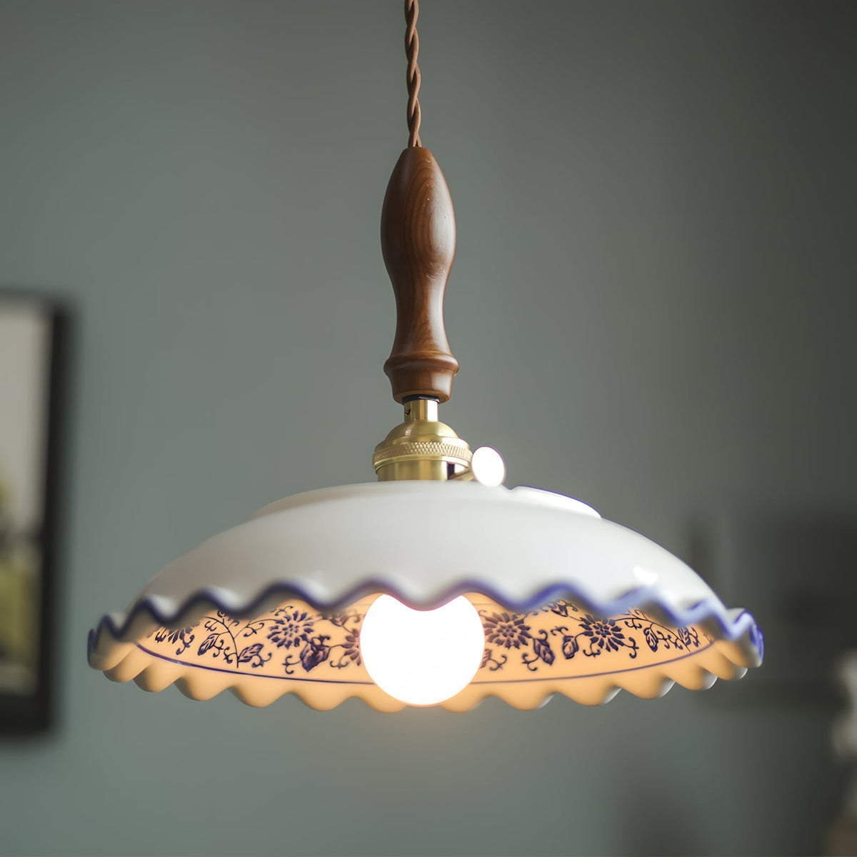 Helena Suspension