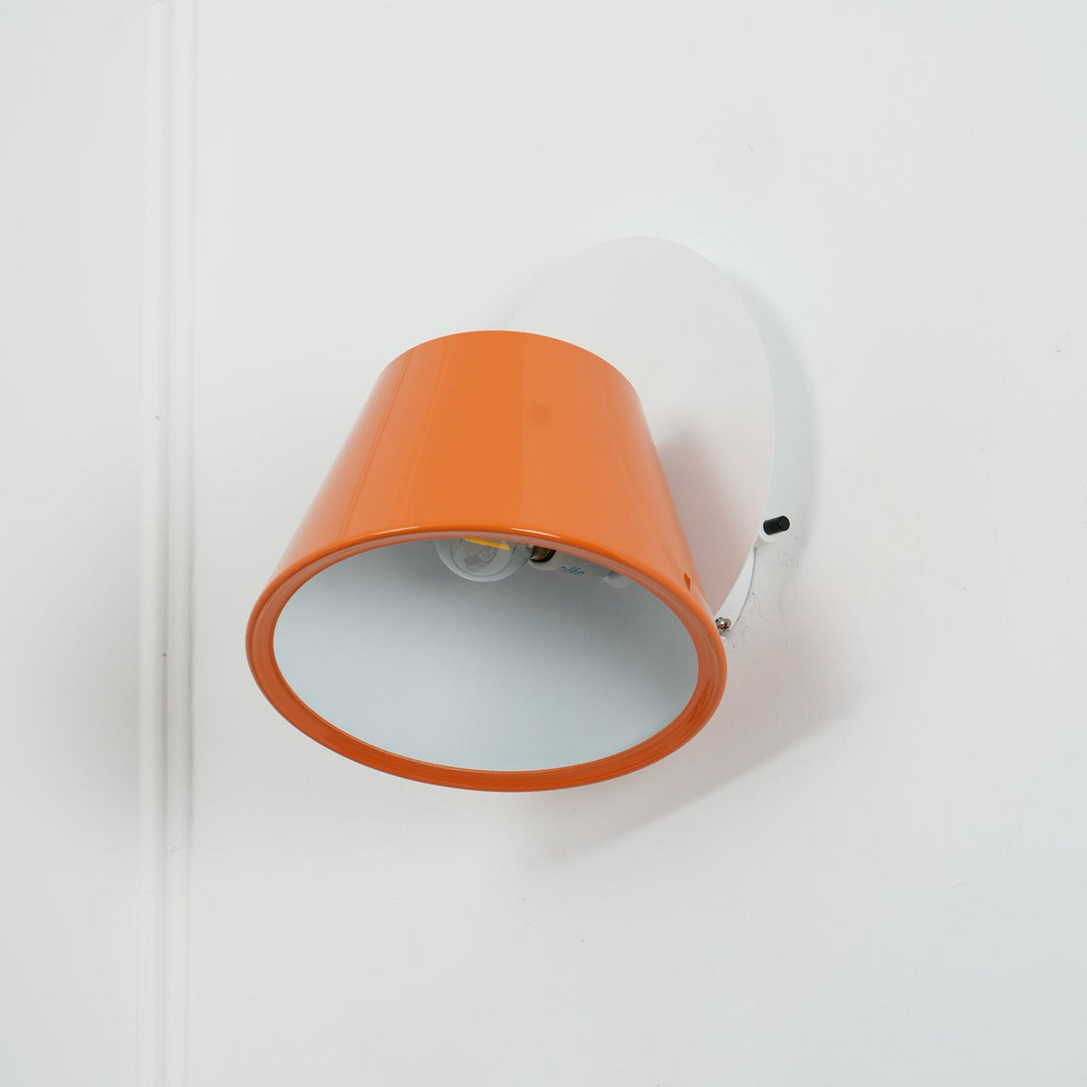 Fivra Dual Shade Wall Lamp-Neutral Decor