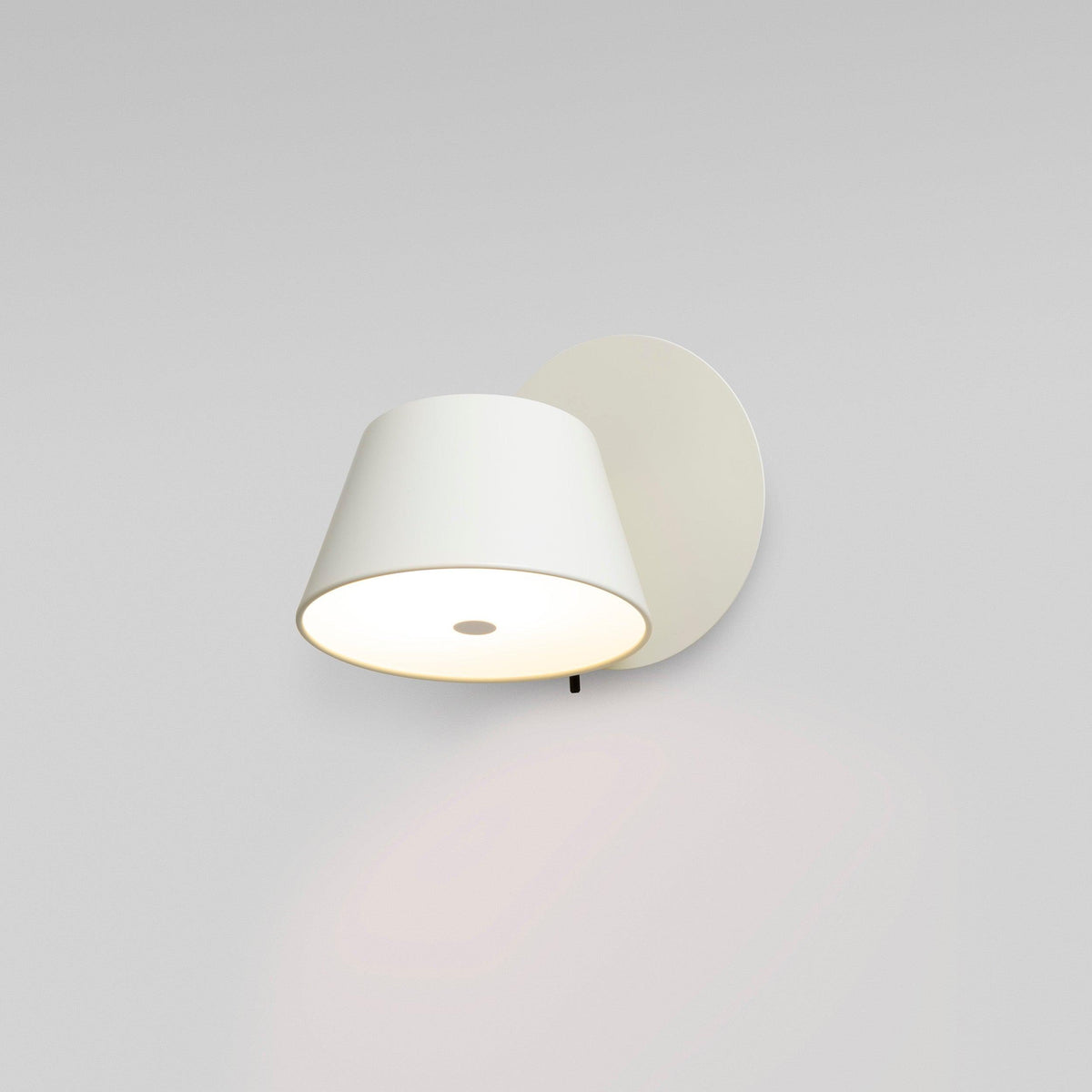 Fivra Dual Shade Wall Lamp-Neutral Decor