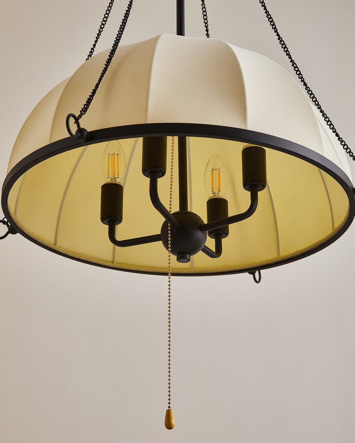 Diagram showing the dimensions of the Covina Pendant Lamp.