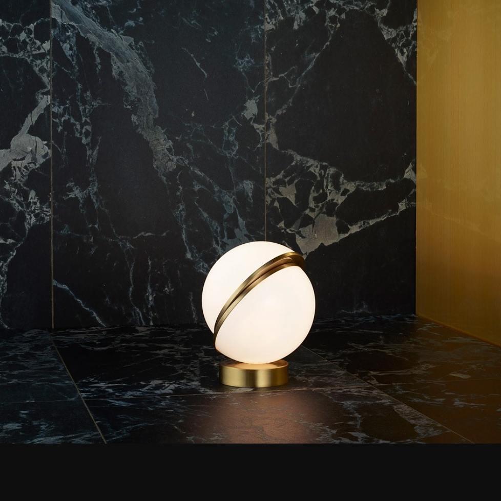 Solaria Lampe de Table Futuristique
