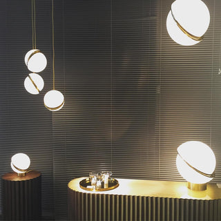 Solaria Lampe de Table Futuristique