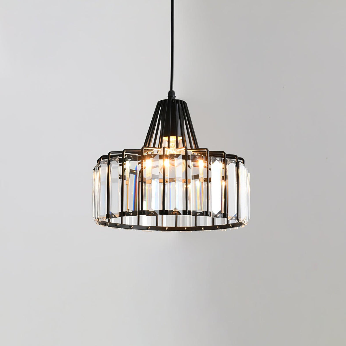 Neris Suspension Contemporaine