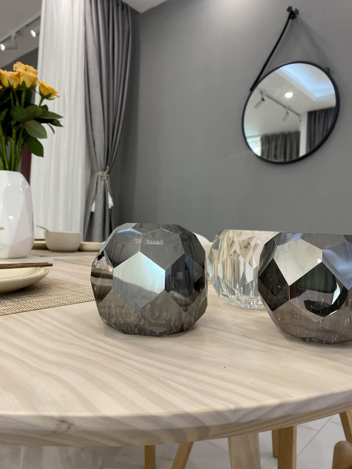 Talene Suspension Lampe Boule en Cristal et Laiton en Grappe