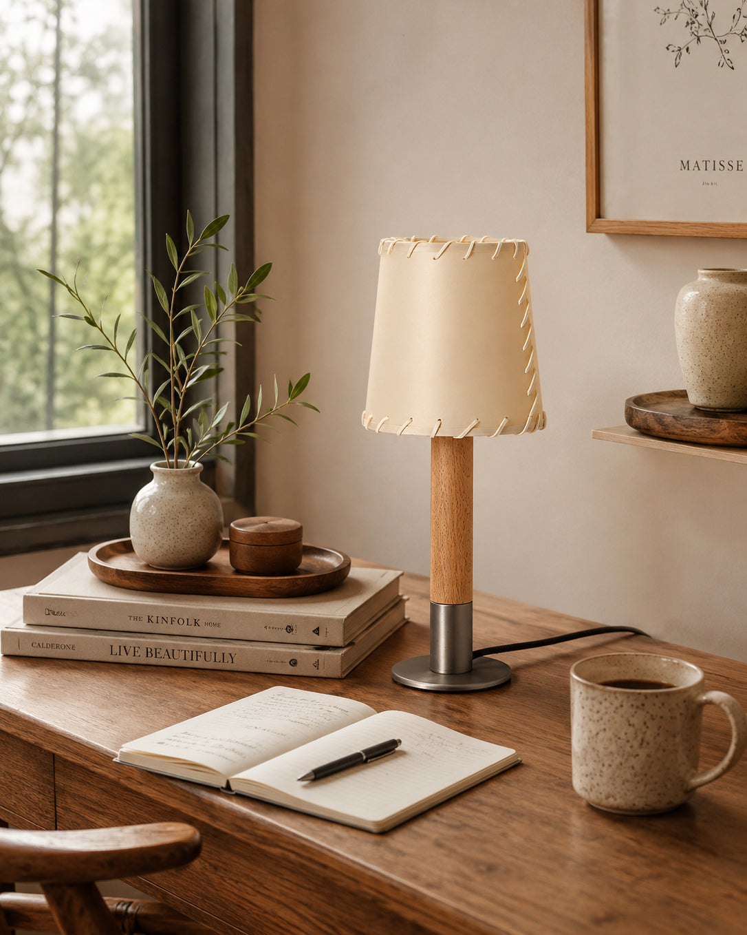 Diagram showing the dimensions of the smaller Kove Table Lamp.
