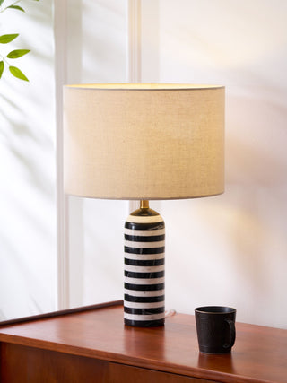 Avery Lampe de Table Contemporaine