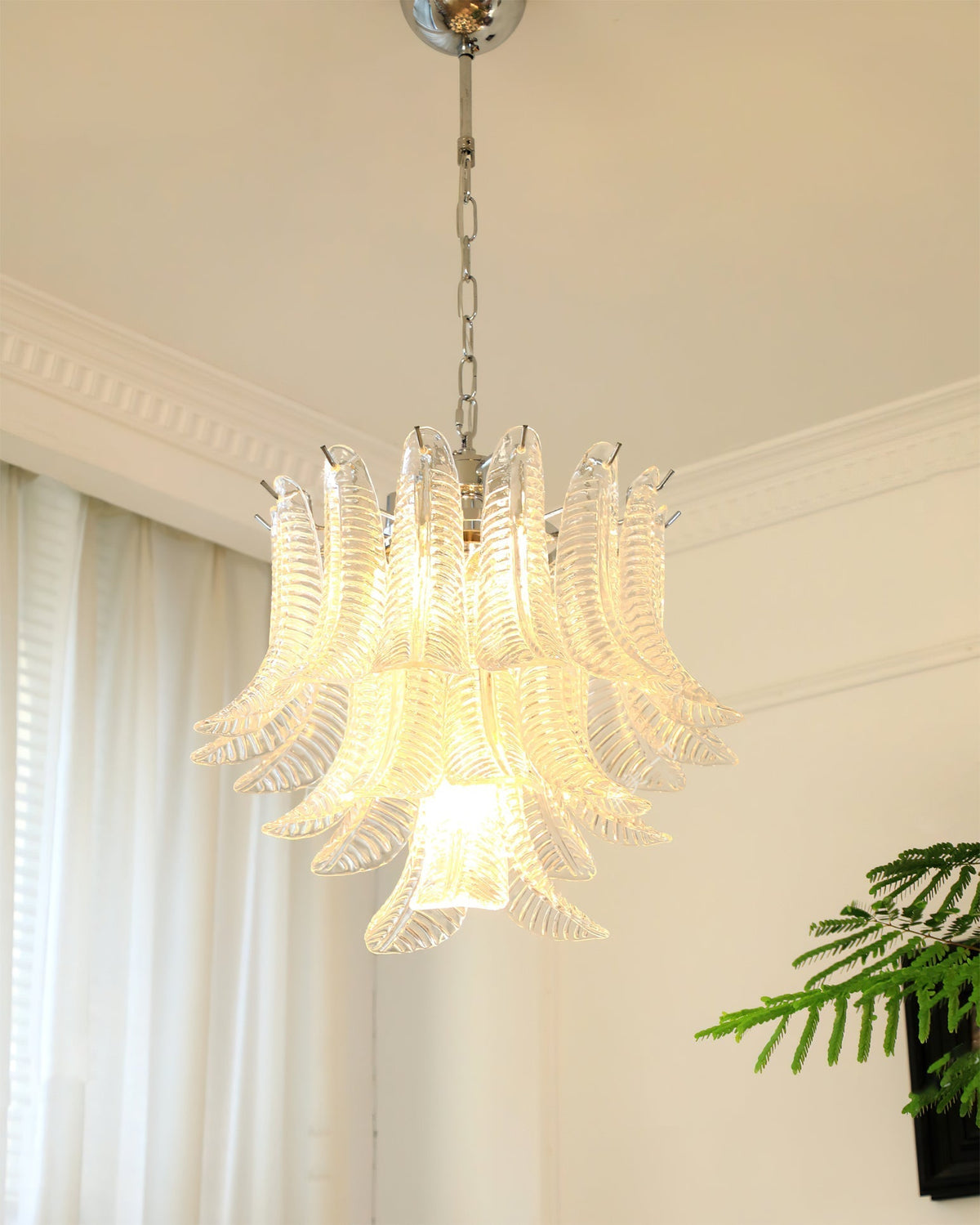 Dimension diagram for the small Eclissi Chandelier.