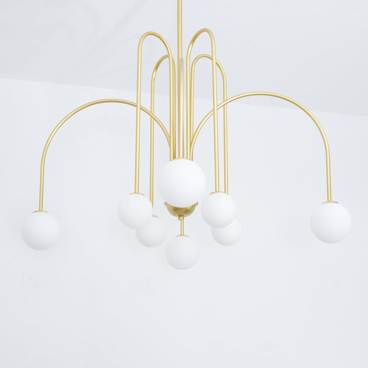 Brinaine Lustre Laiton Bras Courbés Blanc Globe