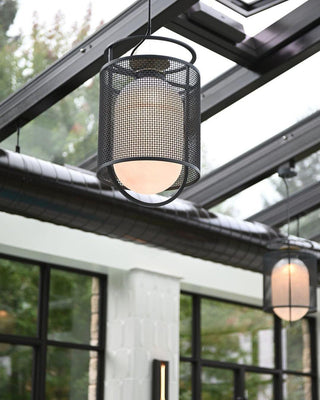 Solara Suspension Cylindre en Maille Accent en Laiton Industriel