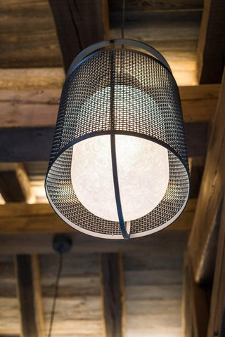 Solara Suspension Cylindre en Maille Accent en Laiton Industriel