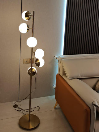 Myliryre Moderne du Milieu du Siècle Lampadaire en Laiton
