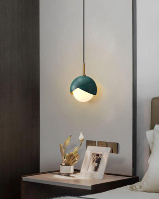 Solara Lampe Suspendue en Laiton Globe Opale Emboîté Moderne