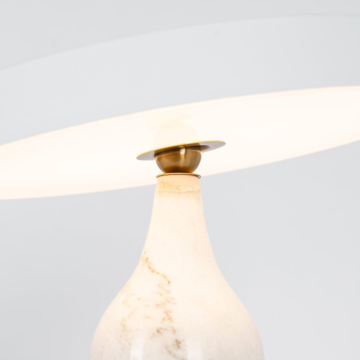 Astrian Lampe de Table Minimaliste en Marbre