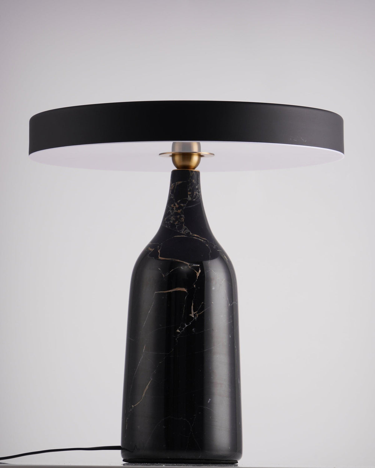 Astrian Lampe de Table Minimaliste en Marbre