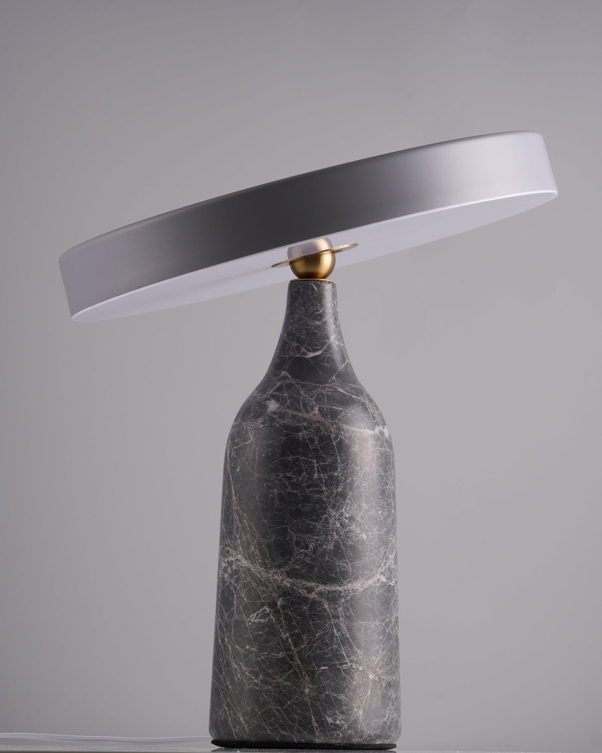 Astrian Lampe de Table Minimaliste en Marbre