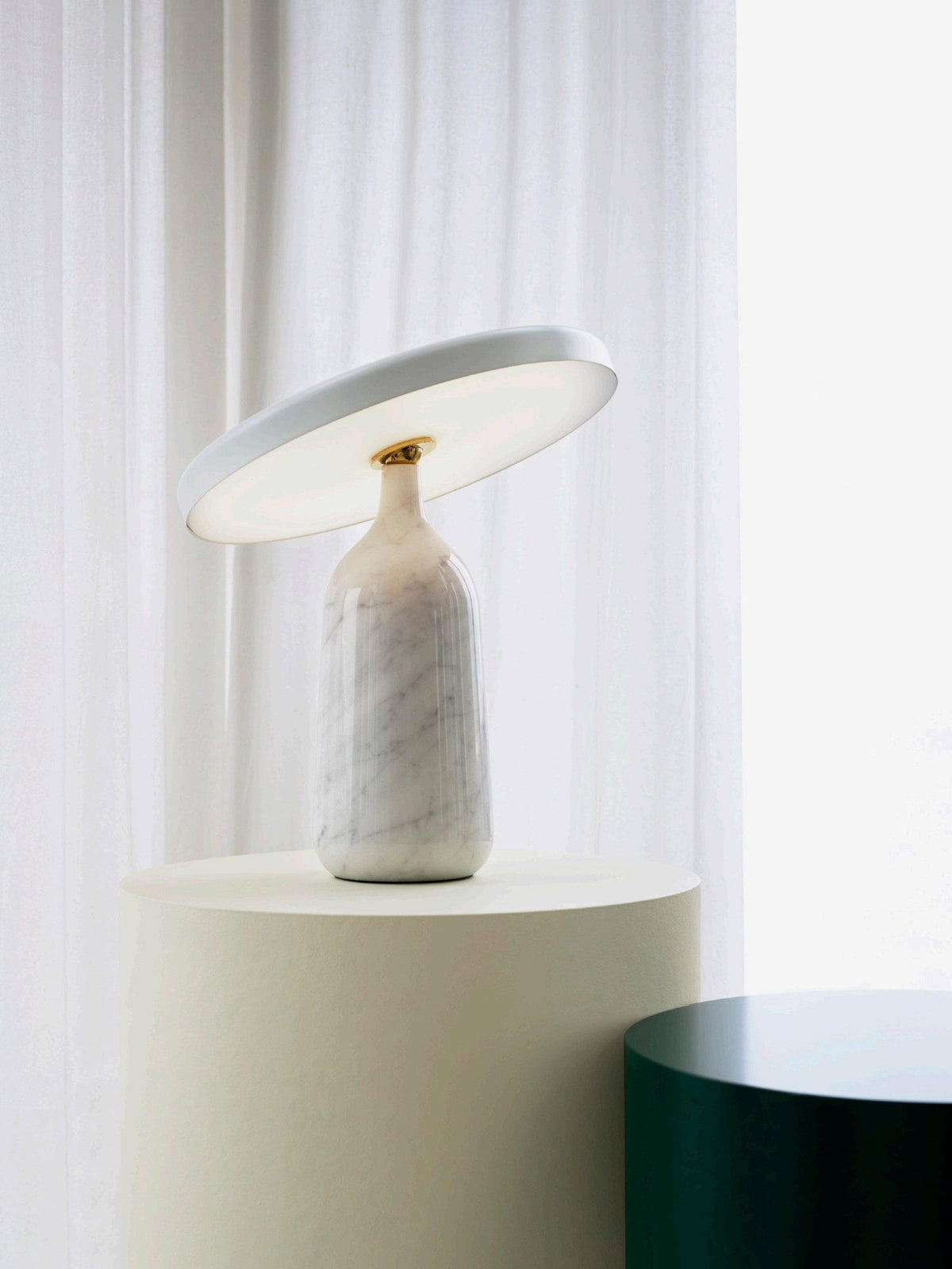 Astrian Lampe de Table Minimaliste en Marbre