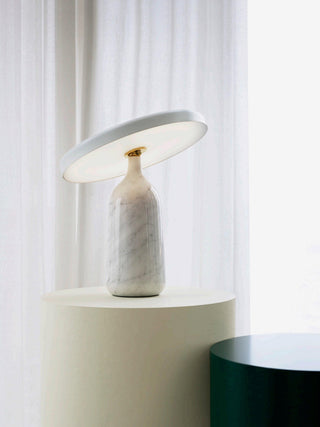 Astrian Lampe de Table Minimaliste en Marbre
