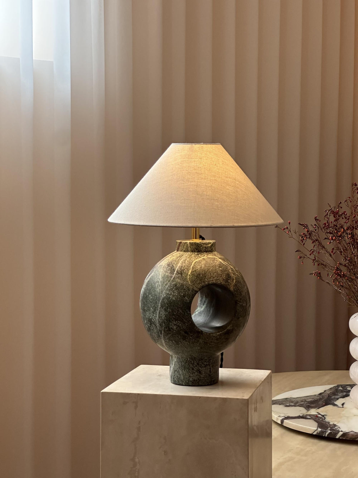 Hollie Lampe à Poser en Marbre