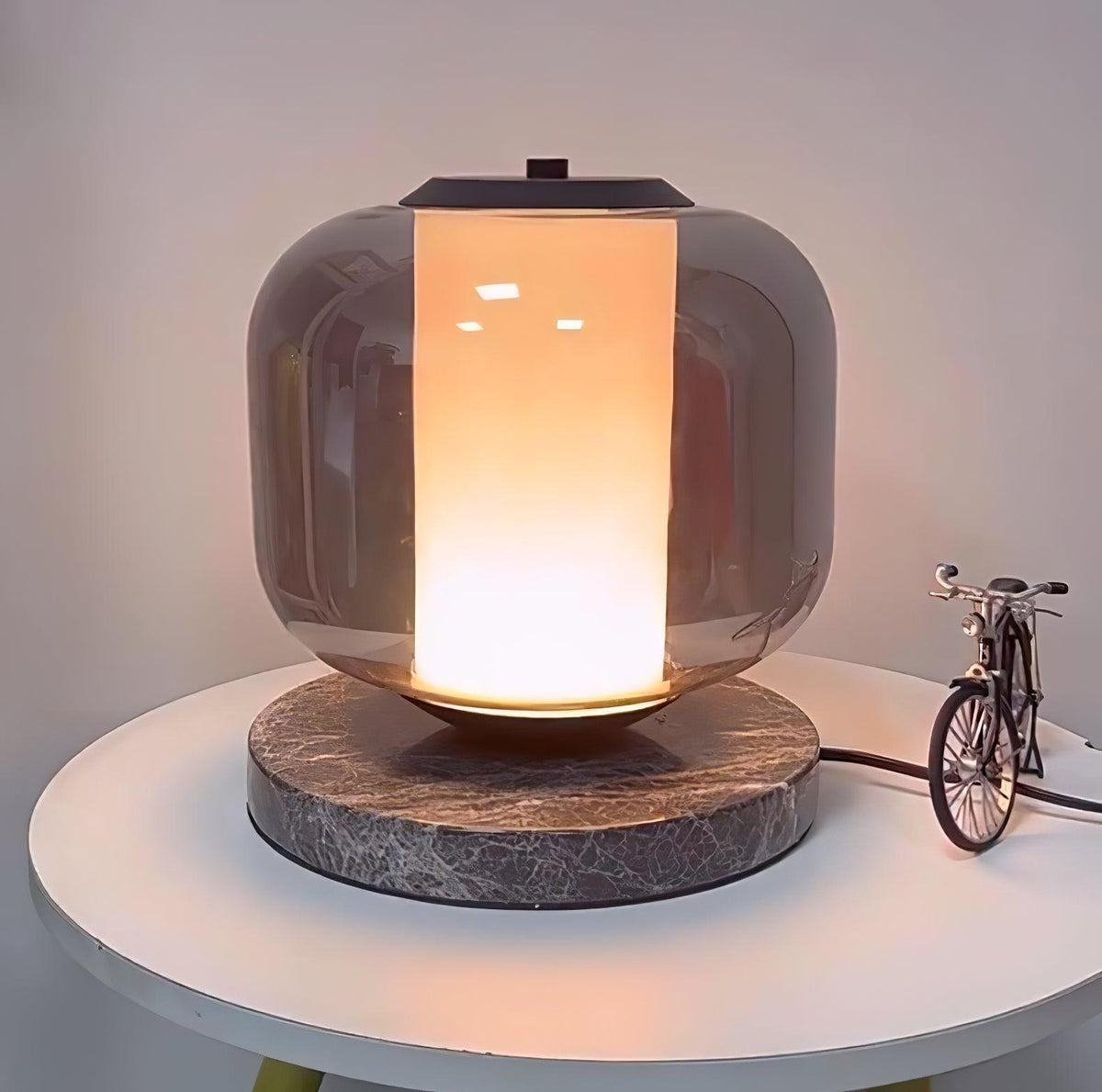 Aaron Lampe de Table en Marbre Moderne