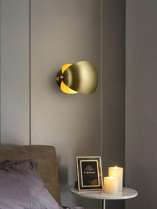Luno Applique Murale en Laiton Élégante