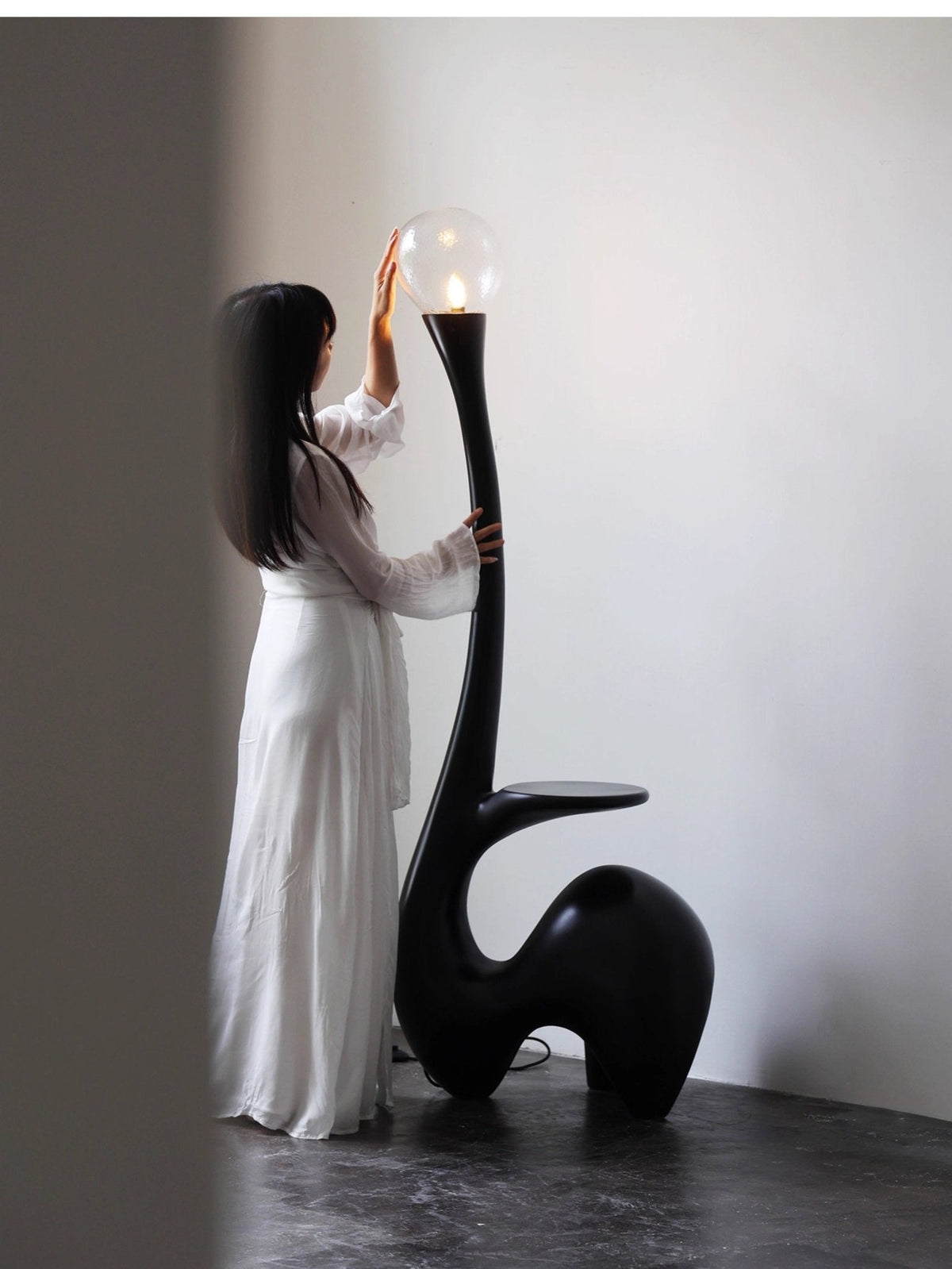 Lurk Lampadaire Sculptural