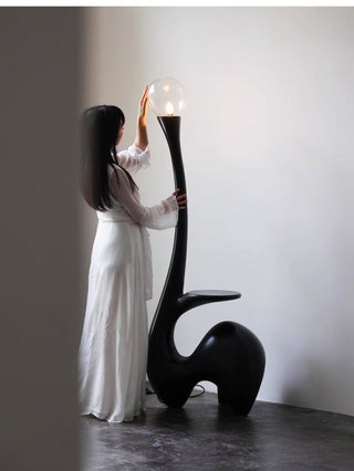Lurk Lampadaire Sculptural