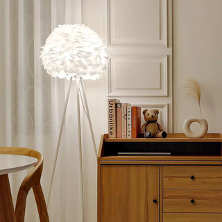 Ivthaar Lampadaire en Plume Organique