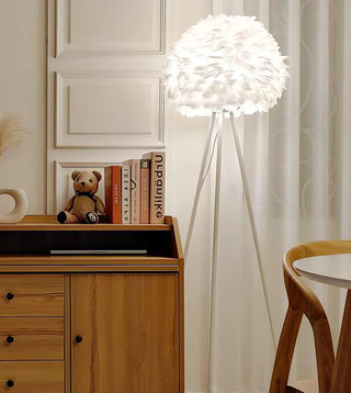 Ivthaar Lampadaire en Plume Organique