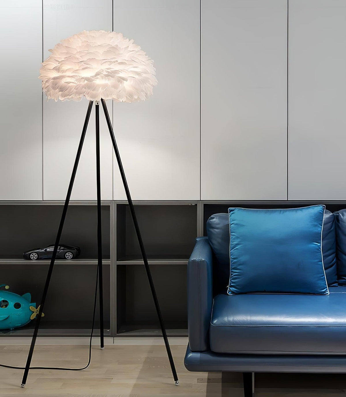 Ivthaar Lampadaire en Plume Organique