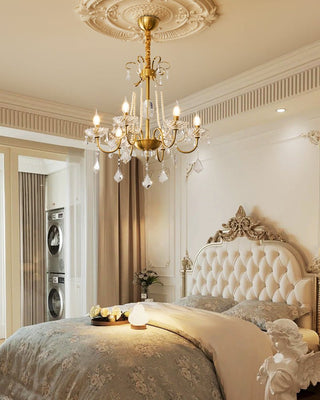 Evaria Lustre Traditionnel en Cristal Et Perles de Luxe