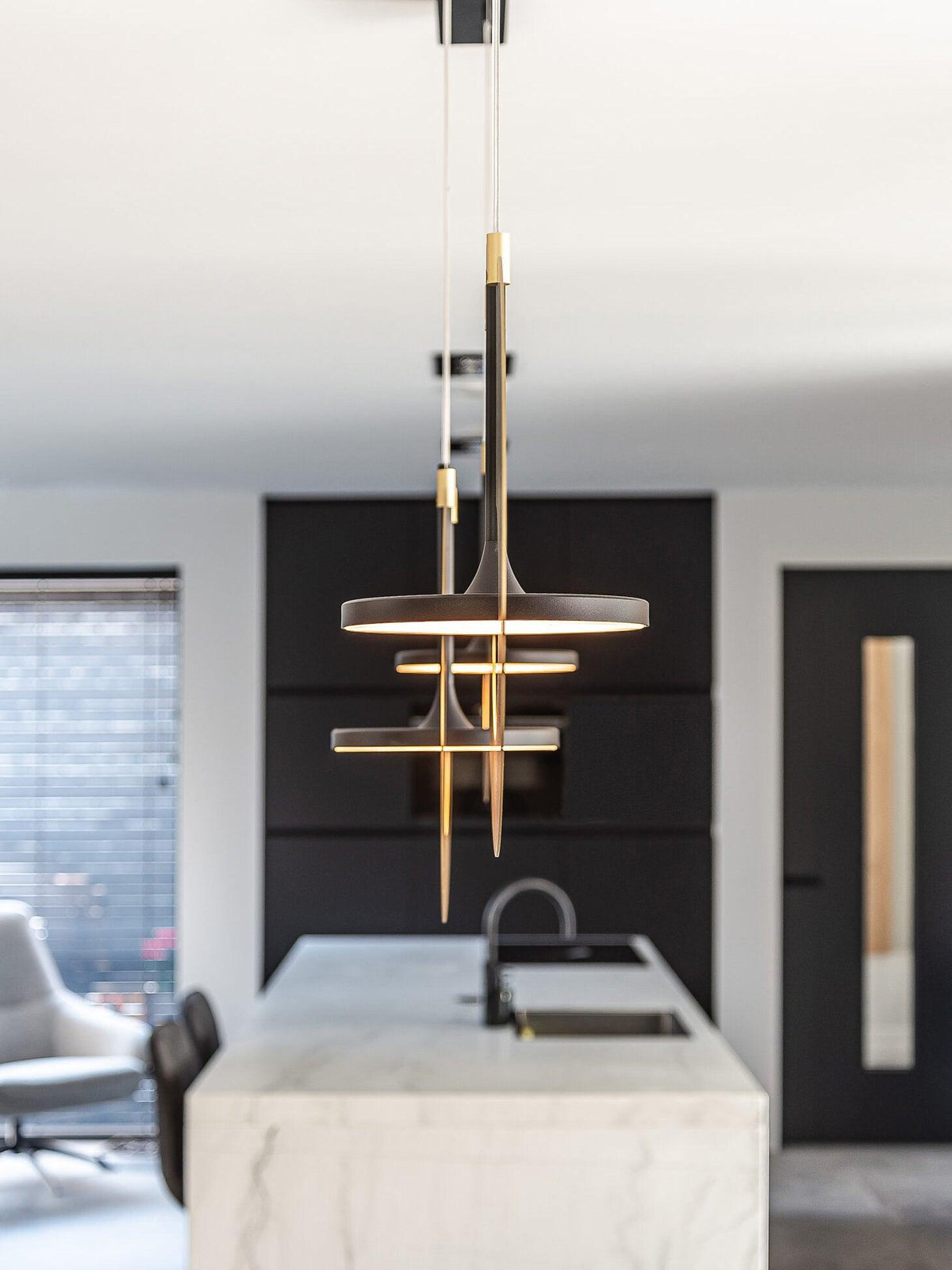 Lioresa Lampe suspendue ovale à anneau géométrique
