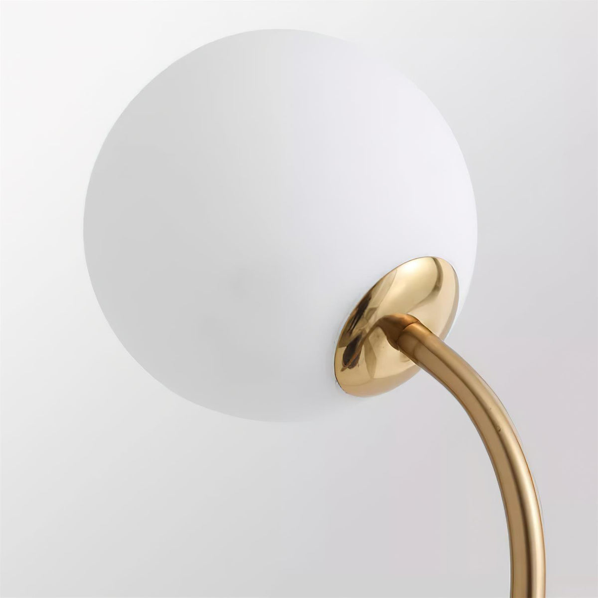 Aveniveria Lampadaire