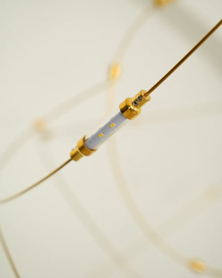 Celestra Suspension Minimaliste en Acier
