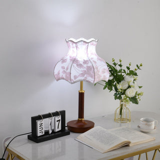 Naomi Vintage Table Lamp-Neutral Decor