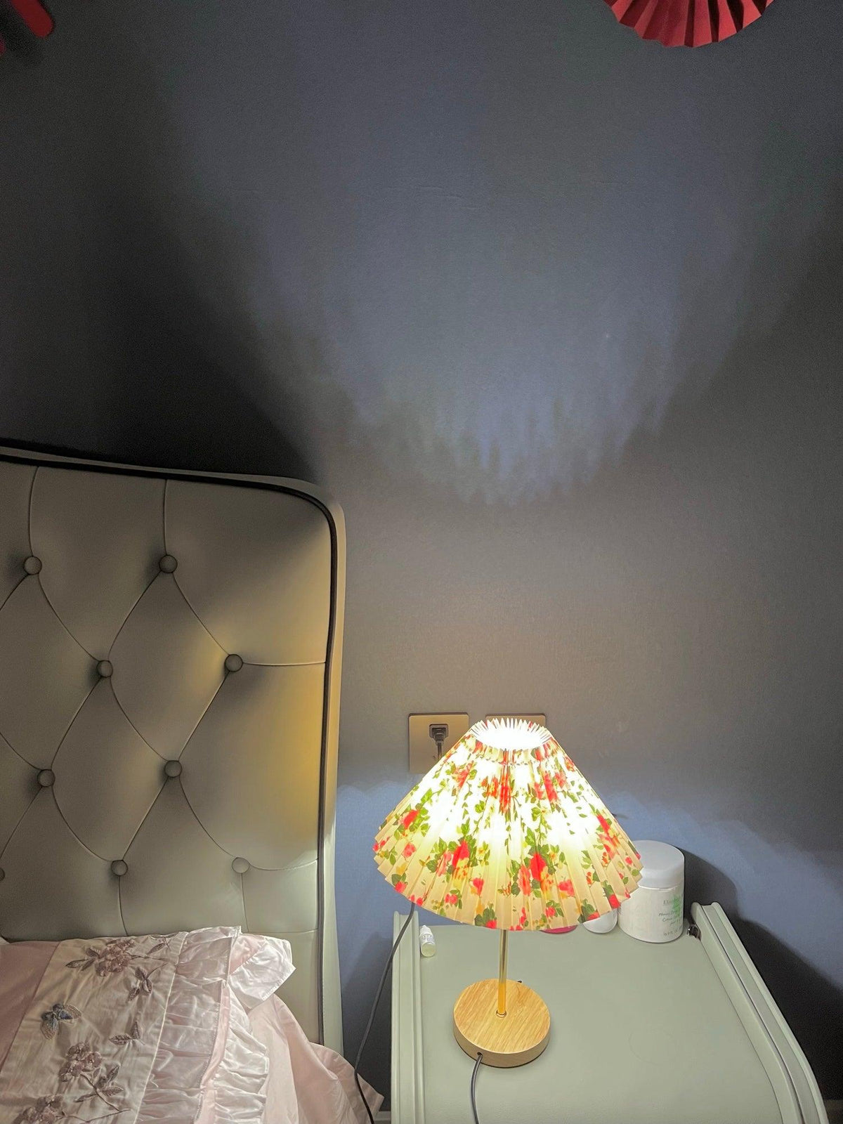 Zevelyra Fabric Table Lamp-Neutral Decor