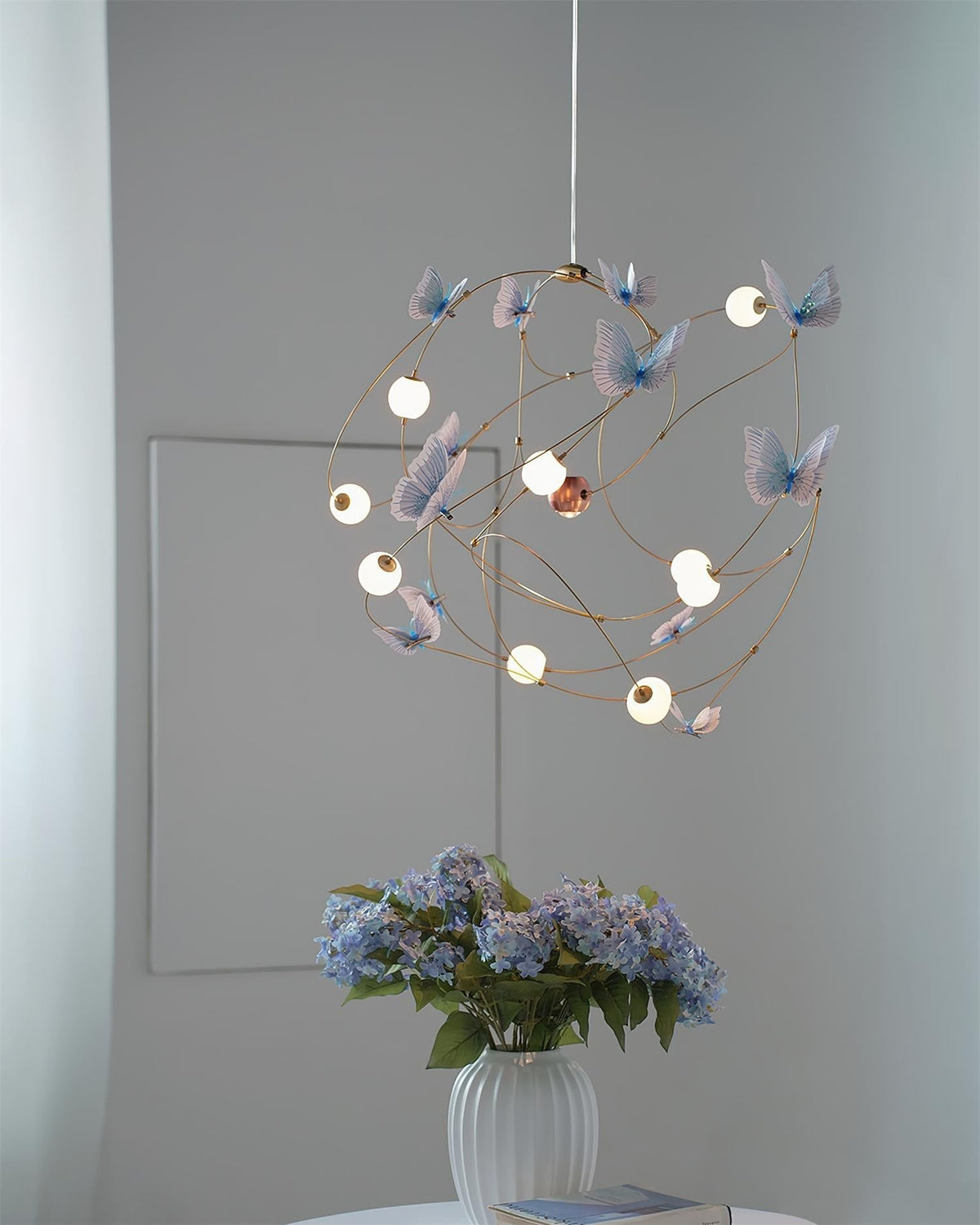 Elthira Lustre