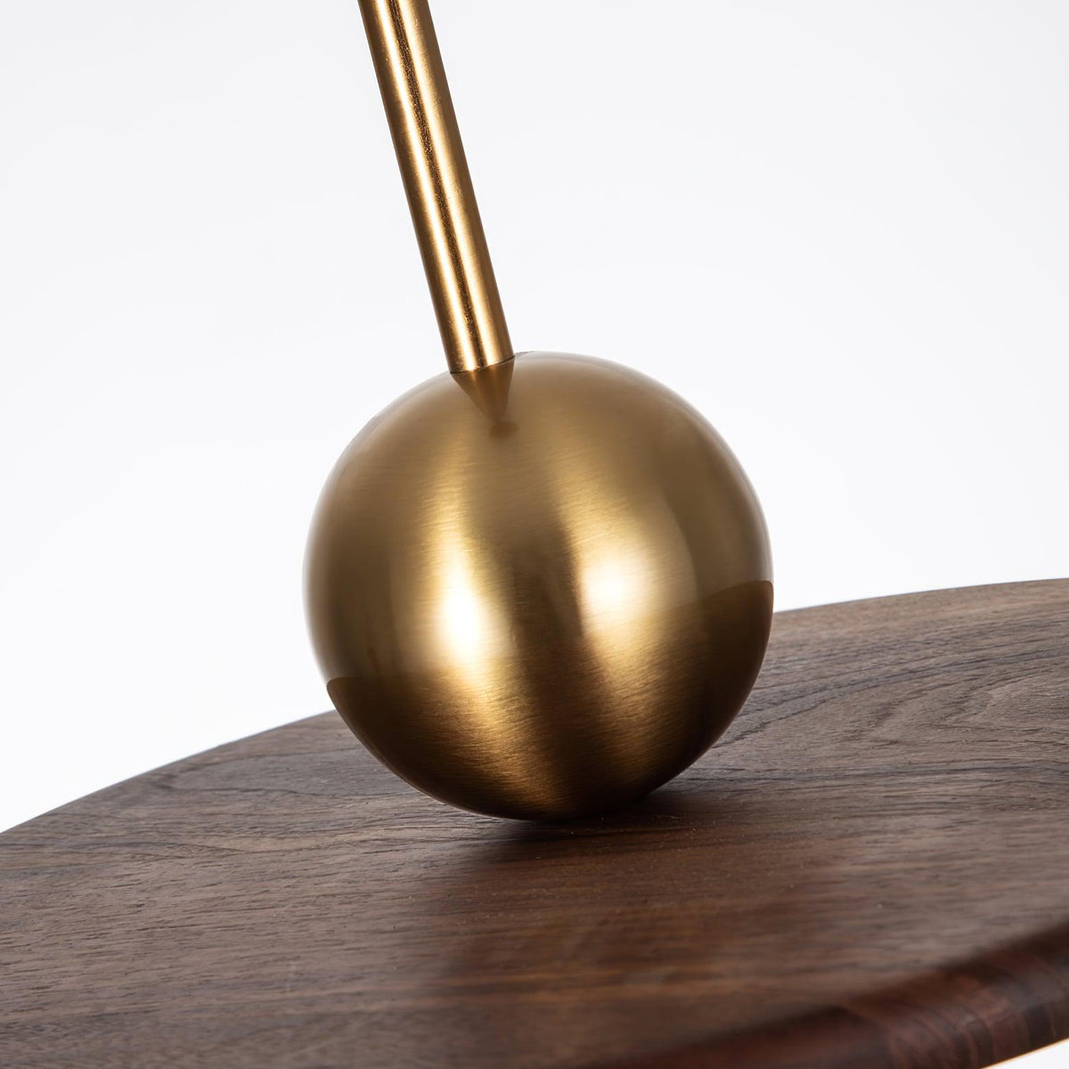 Salora Suspension Moderne