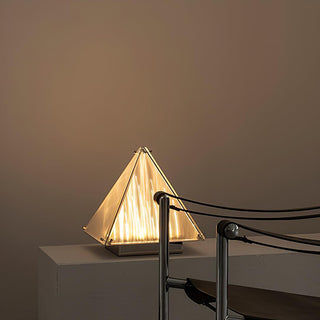 Lampe de Table Mymiryre en Verre Pyramide