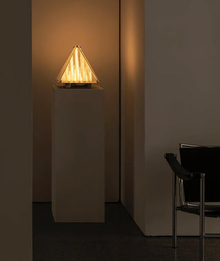 Lampe de Table Mymiryre en Verre Pyramide