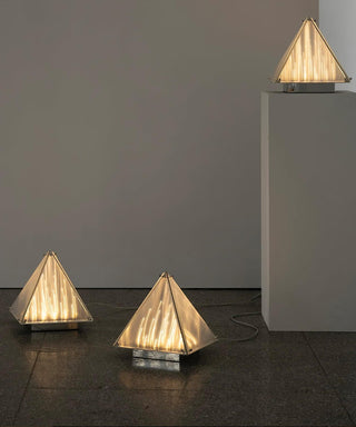 Lampe de Table Mymiryre en Verre Pyramide