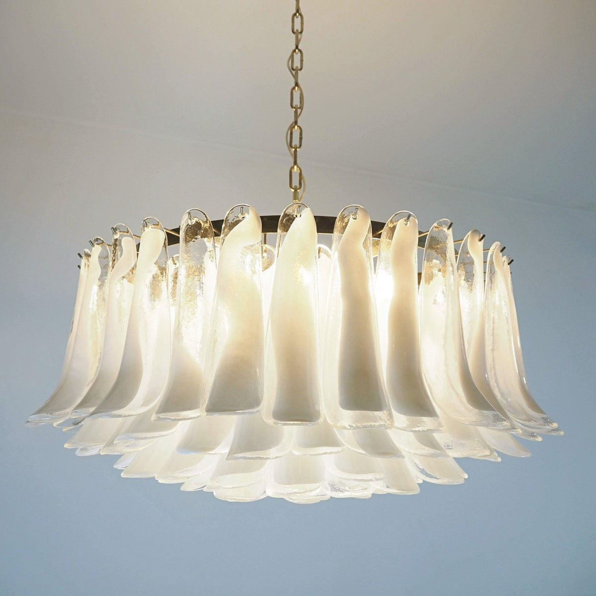 Renella Lustre Pétale en Verre de Murano Blanc Élégant