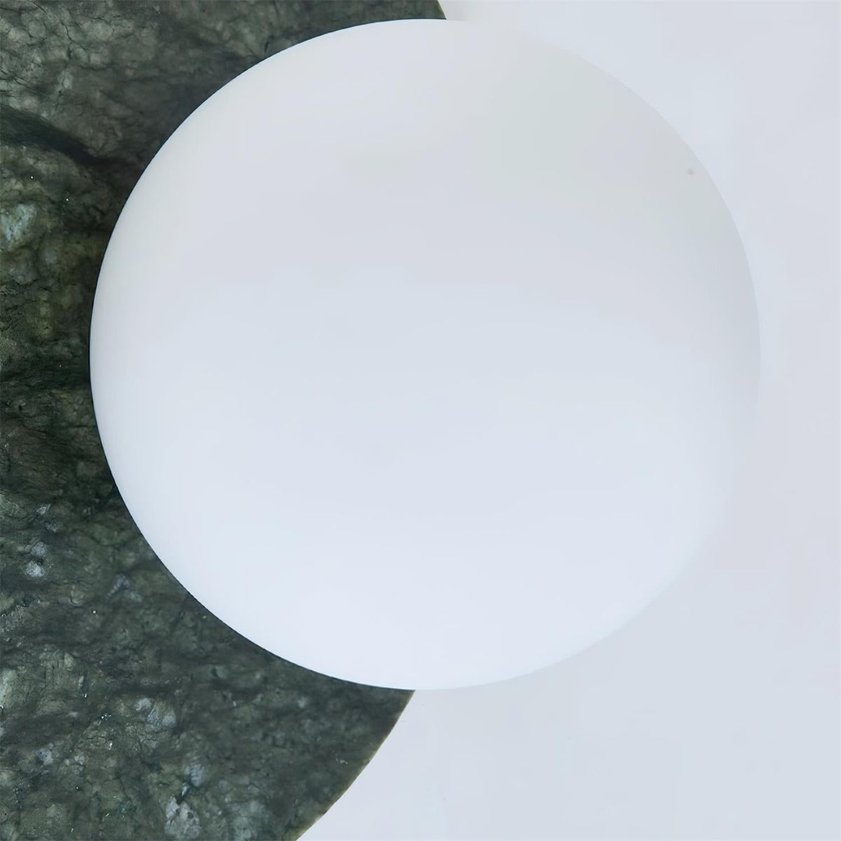 Enox Applique Murale Minimaliste à Globe en Marbre