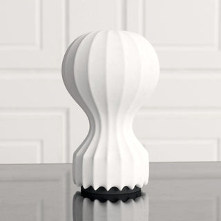Lirove Lampe de Table Sculpturale en Acier