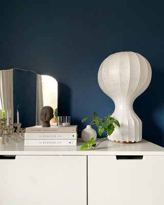 Lirove Lampe de Table Sculpturale en Acier