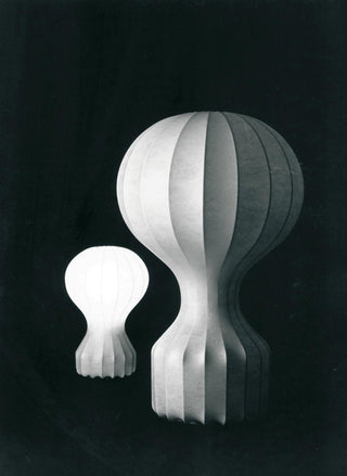 Lirove Lampe de Table Sculpturale en Acier