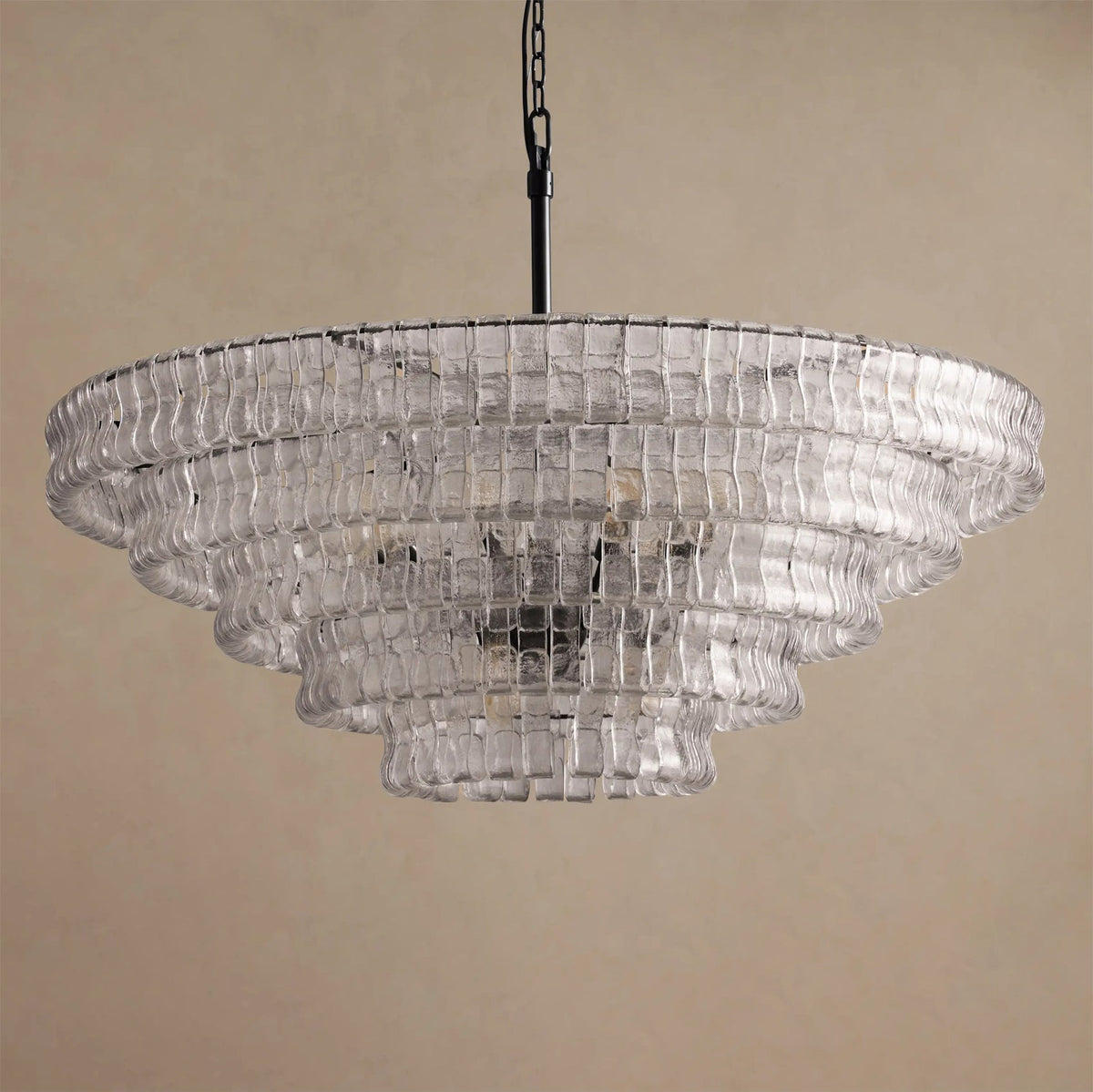Front view of the Ghiaccio Round Chandelier in a Gold finish.